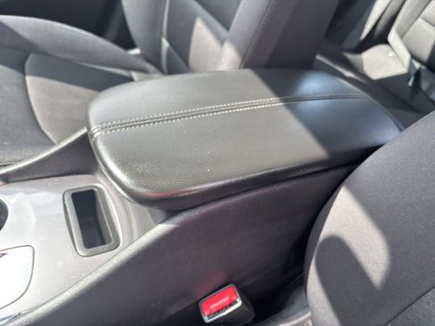 Used 2021 Chevrolet Malibu LT FWD image 21
