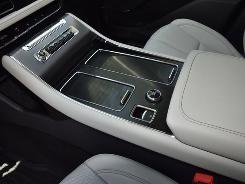 New 2026 Lincoln Aviator 2WD image 31