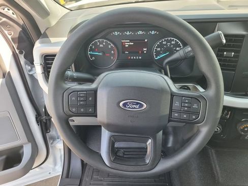 New 2026 Ford F250 XL w/ XL Chrome Package RWD image 9