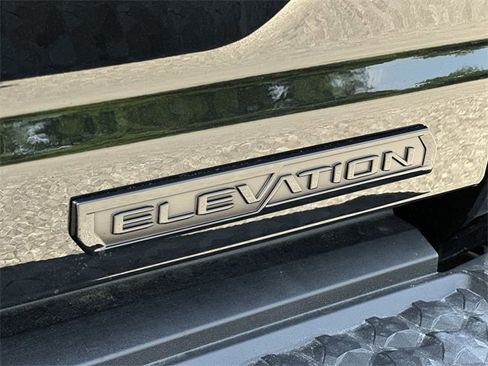 New 2025 GMC Canyon Elevation w/ Convenience Package image 32