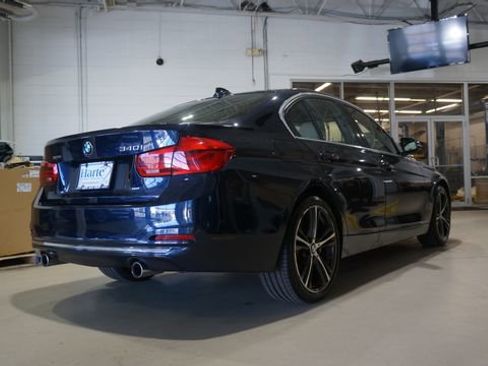 Used 2016 BMW 340i xDrive Sedan image 7
