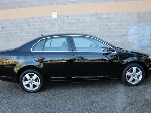 Used 2009 Volkswagen Jetta SE image 13