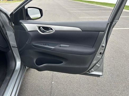Used 2013 Nissan Sentra S FWD image 17