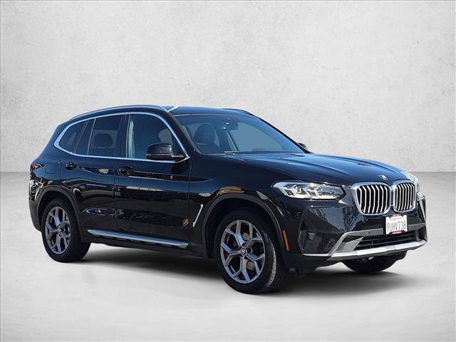 Used 2022 BMW X3 xDrive30i w/ Convenience Package AWD/4WD image 3