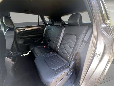 Used 2025 Volkswagen Atlas Cross Sport SE AWD/4WD image 26