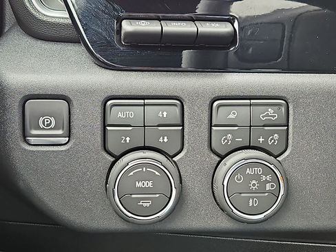 New 2026 Chevrolet Silverado 2500 High Country w/ Technology Package AWD/4WD image 19