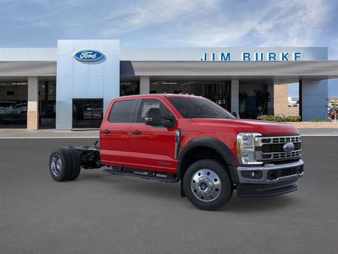 New 2025 Ford F550 4x4 Crew Cab Super Duty w/ XLT Value Package image 8