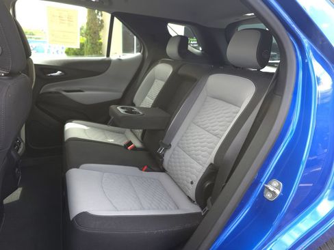 Used 2019 Chevrolet Equinox LS FWD image 14