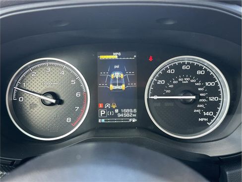 Used 2023 Subaru Forester Premium image 18