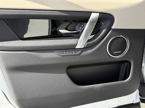 New 2025 Land Rover Discovery Sport S image 11