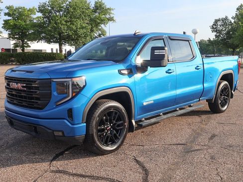Used 2023 GMC Sierra 1500 Elevation AWD/4WD image 8