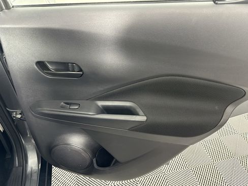 Used 2023 Nissan Kicks S image 27