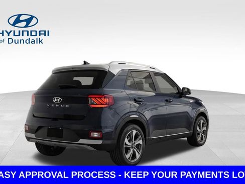 Used 2022 Hyundai Venue Limited image 5