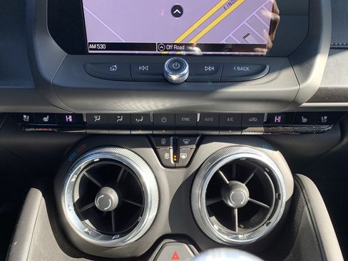 Used 2018 Chevrolet Camaro LT image 29