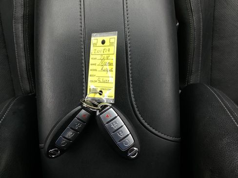 Used 2018 Nissan Rogue Sport SL image 43