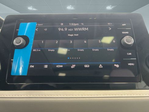 New 2026 Volkswagen Taos SE image 24