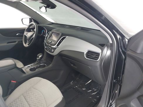 Used 2023 Chevrolet Equinox LT image 29