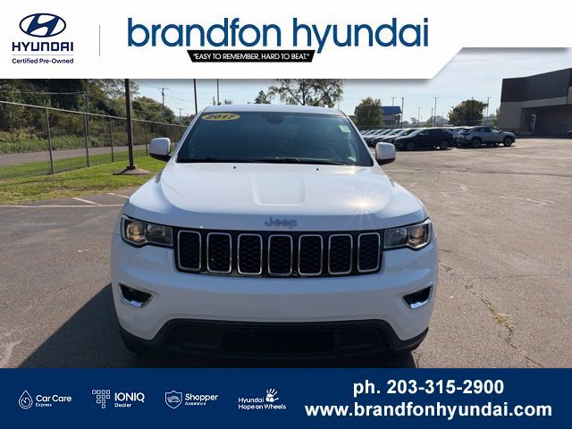 Used 2017 Jeep Grand Cherokee Laredo w/ Quick Order Package 23E AWD/4WD image 2