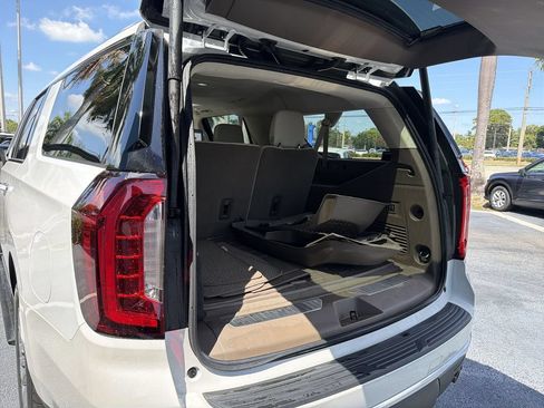 Used 2024 GMC Yukon XL Denali w/ Denali Reserve Package AWD/4WD image 28