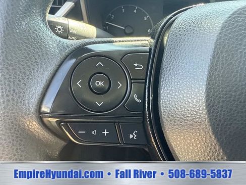 Used 2024 Toyota Corolla LE FWD image 28