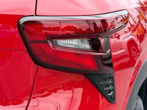 New 2026 Chevrolet Trax RS w/ Sunroof Package FWD image 20