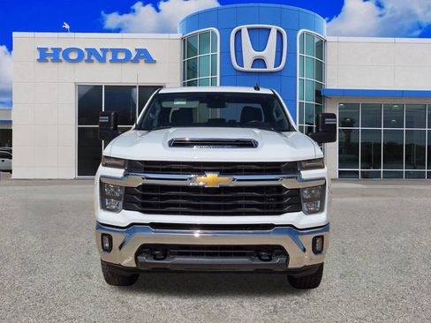 Used 2025 Chevrolet Silverado 2500 LT AWD/4WD image 20