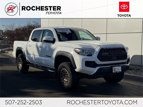 Used 2022 Toyota Tacoma SR5 w/ Trail Edition image 1