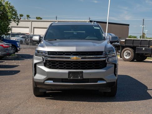 Used 2024 Chevrolet Suburban LS w/ Driver Alert Package RWD image 2