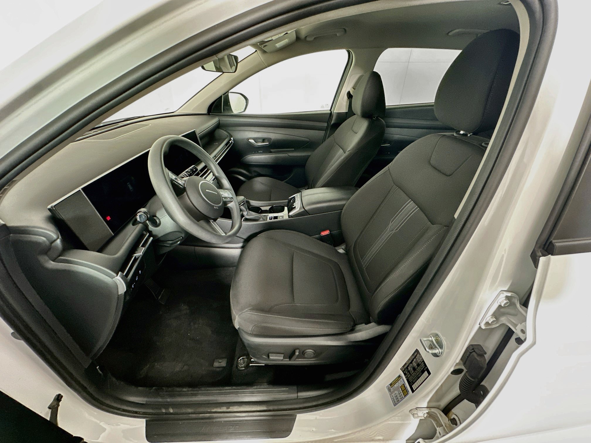 Used 2026 Hyundai Tucson SEL Plus FWD image 13