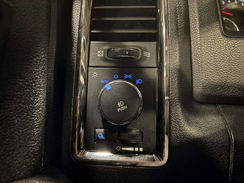 Used 2013 RAM 1500 Sport w/ Sport Premium Group image 41