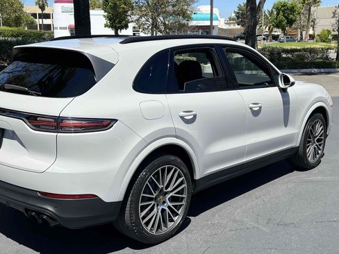 Used 2020 Porsche Cayenne E-Hybrid AWD/4WD image 61