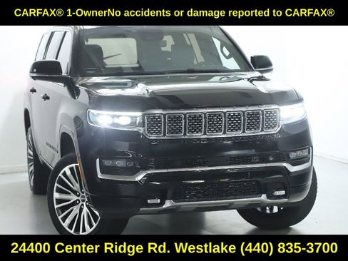 Used 2024 Jeep Grand Wagoneer Series III w/ HD Trailer Tow Package AWD/4WD image 2