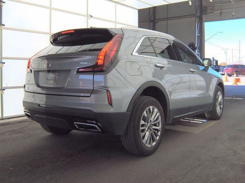 Used 2024 Cadillac XT4 Premium Luxury image 4
