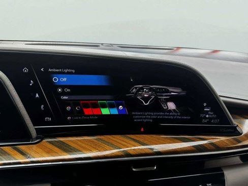 Used 2021 Cadillac Escalade Premium Luxury Platinum AWD/4WD image 36
