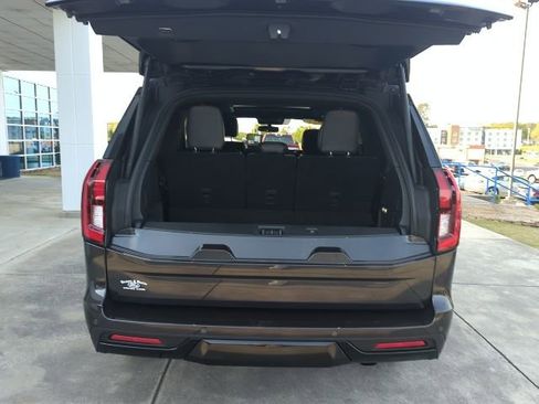 Used 2025 Ford Expedition Tremor AWD/4WD image 23
