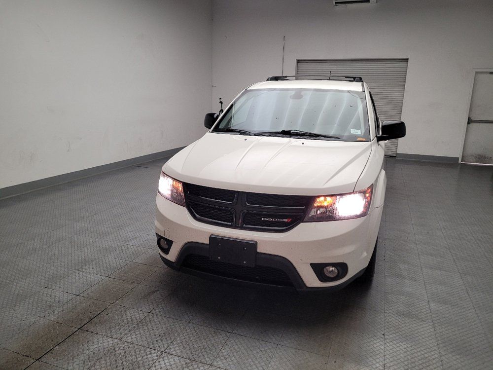 Used 2019 Dodge Journey SE w/ Connectivity Group FWD image 15