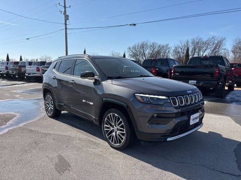 Used 2022 Jeep Compass Limited w/ Elite Group image 1