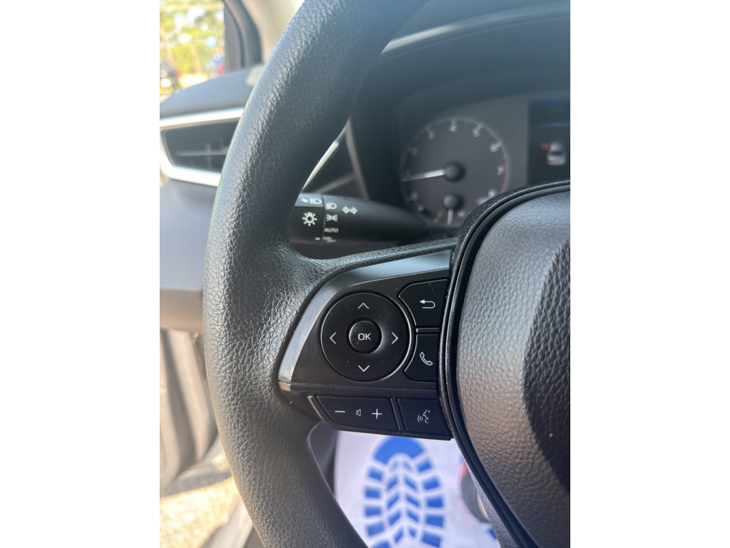 Used 2024 Toyota Corolla LE FWD image 12