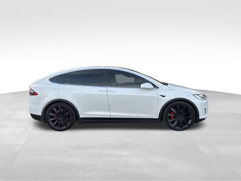 Used 2018 Tesla Model X P100D image 4
