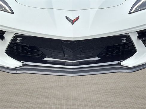 Used 2024 Chevrolet Corvette Stingray Premium Cpe w/ Z51 Performance Package image 9