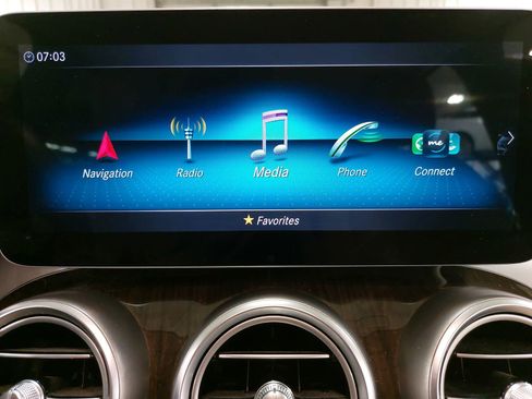 Used 2019 Mercedes-Benz C 300 Sedan image 23