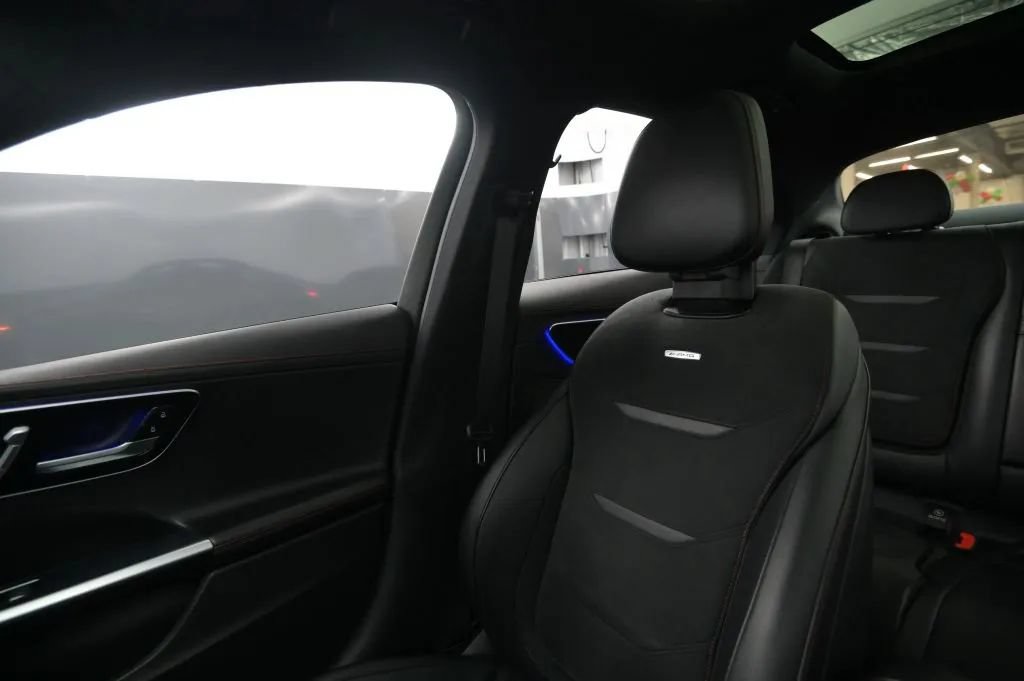 Used 2023 Mercedes-Benz C 43 AMG 4MATIC Sedan image 32