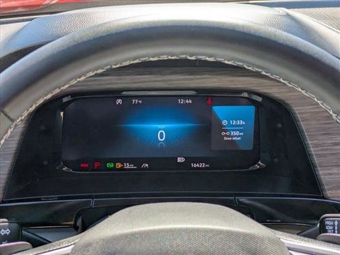 Used 2024 Volkswagen Atlas SEL image 12