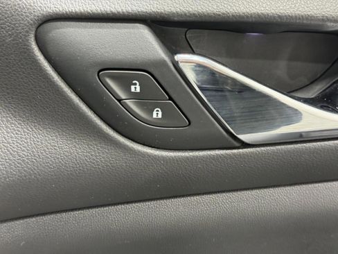 Used 2021 GMC Acadia SLE w/ Driver Convenience Package image 21