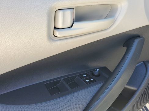 Used 2024 Toyota Corolla LE FWD image 15