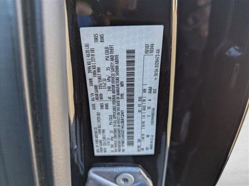 Used 2019 Ford Escape SE image 26