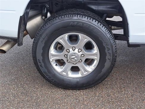 Used 2024 RAM 2500 Big Horn image 5