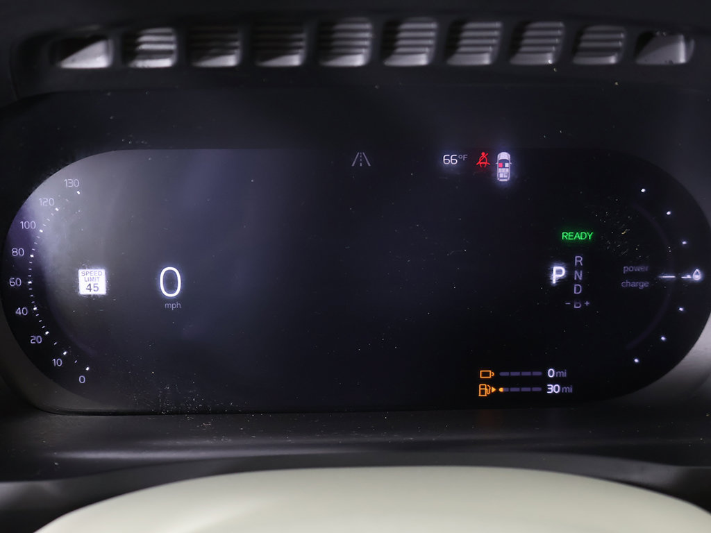 Used 2025 Volvo XC90 T8 Plus w/ Protection Package Premier AWD/4WD image 48