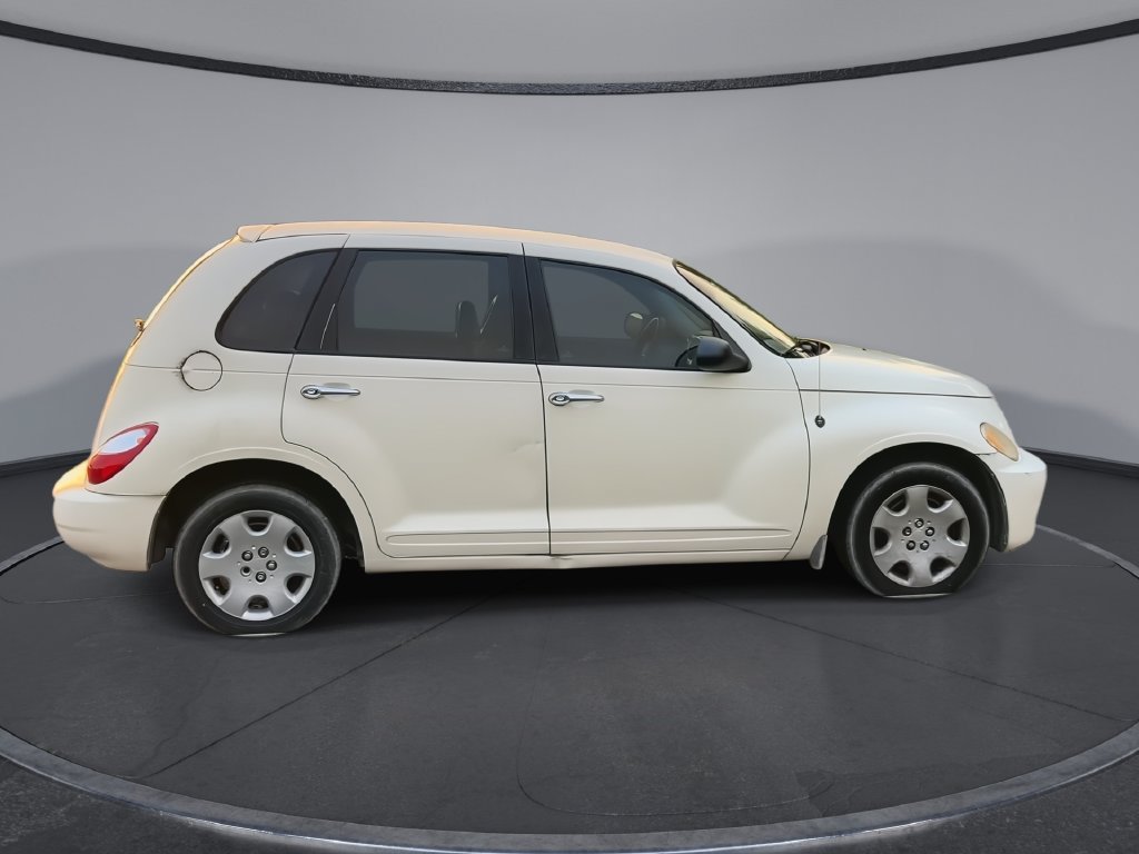Used 2008 Chrysler PT Cruiser FWD image 9