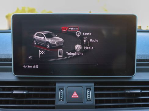 Used 2018 Audi Q5 2.0T Premium Plus image 40